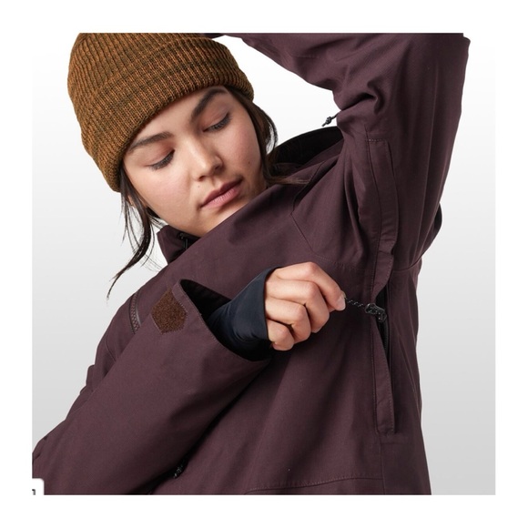 NWOT Volcom Iris 3 in 1 Gore Snowboard Ski Jacket in Dark Burgundy  Size Small - Picture 11 of 16